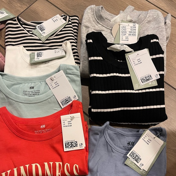Bundle of girl clothes from H&M, size 6. - Picture 2 of 4